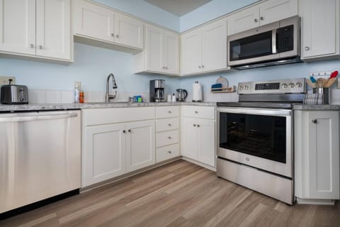 Walnut Bungalow West House in Hillsboro