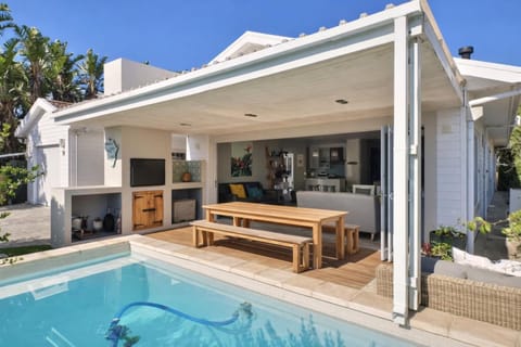 Paradise Beach House with Pool and Parking House in Cape Town