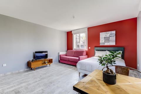 Résidence 4T IMMO - 31 Avenue Gaston Chauvin Apartment in Île-de-France