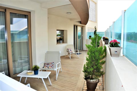 Patio, Garden, Garden view