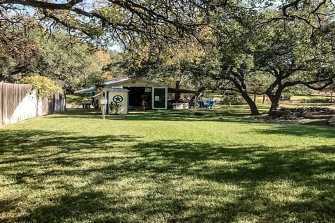 Grace Cottage House in Kingsland