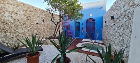Patio, Swimming pool