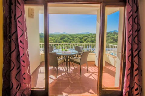 Day, Natural landscape, Balcony/Terrace, Mountain view