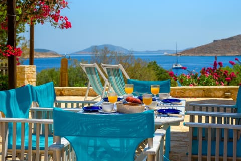 Balcony/Terrace, Seating area, Sea view