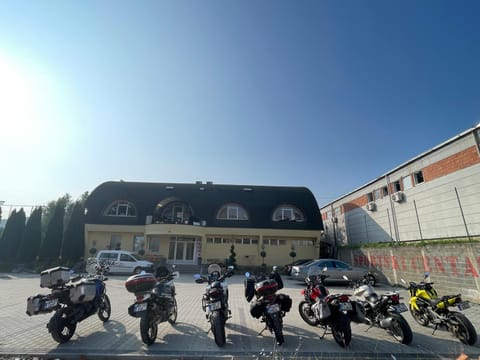 Property building, Parking