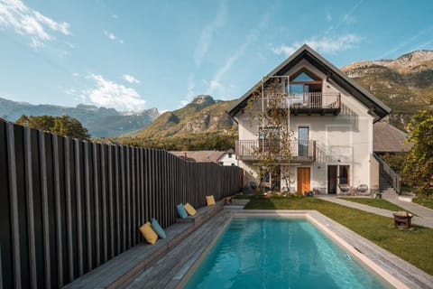 Property building, Swimming pool