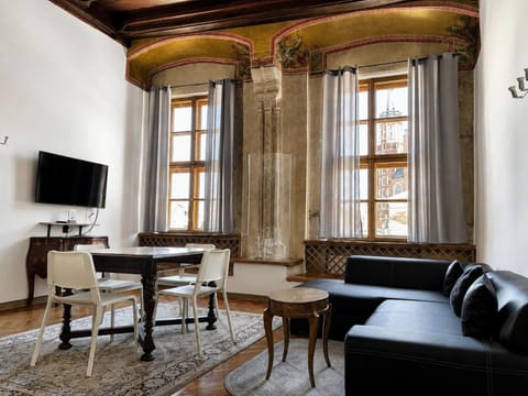 Living room, Bedroom