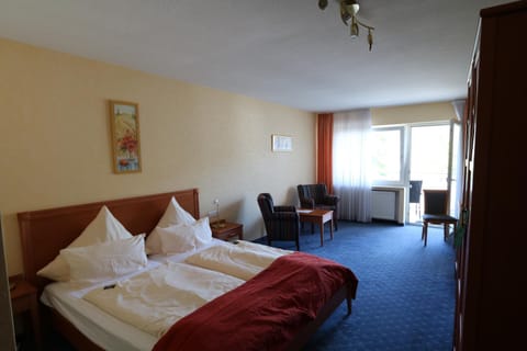 Day, Photo of the whole room