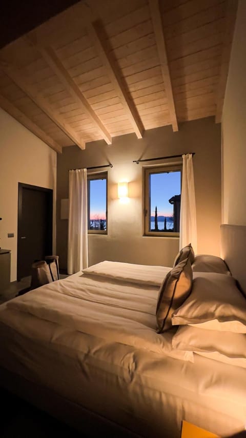 View (from property/room), Bedroom, Sunset