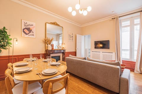 TV and multimedia, Dining area