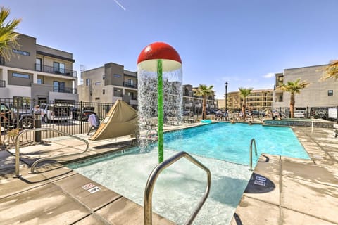 Spacious St George Townhome with Grill and Views! House in St George