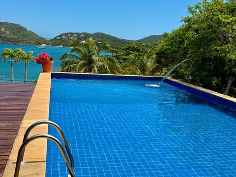 Búzios Prime: Vista Mar, 50m da Praia da Ferradura, 8 suites House in Armacao dos Buzios