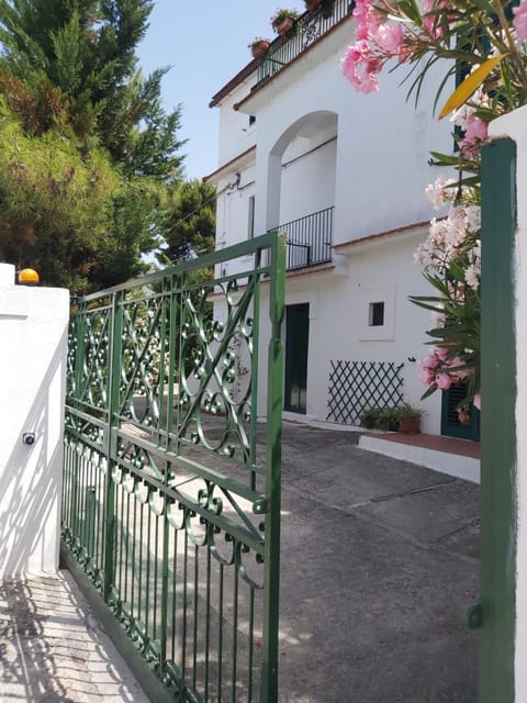 Appartamento in villa .. House in Peschici