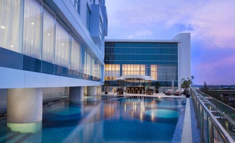 Swimming pool