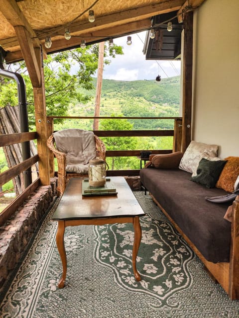 Balcony/Terrace, Balcony/Terrace, Seating area, Garden view, Mountain view