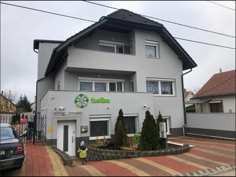 Property building, Facade/entrance, Property logo or sign