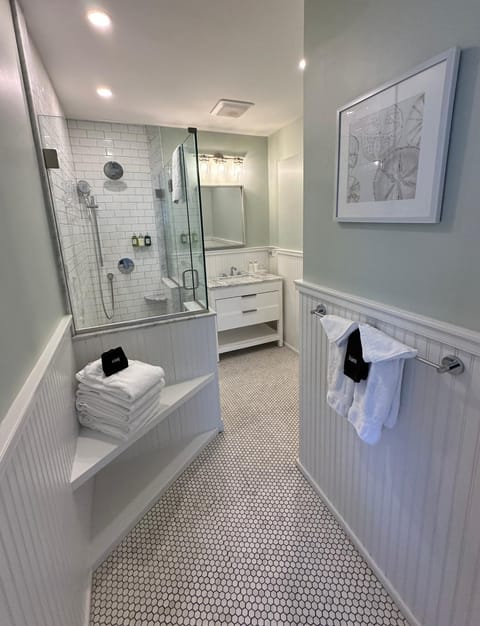 Charming Victorian Home Downtown Newport House in Newport