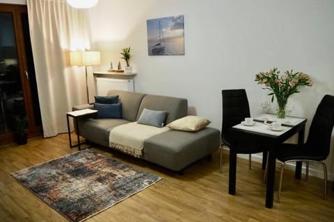 TV and multimedia, Living room, Dining area