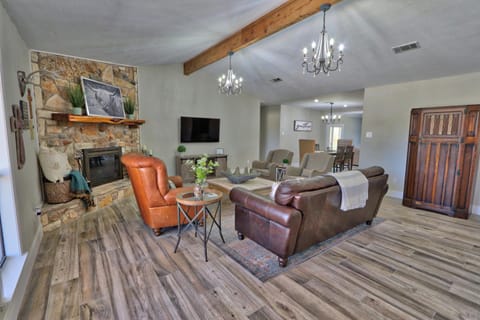 Pancho and Leftys - Place House in Rio Grande