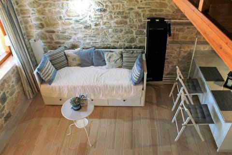 Traditional Stone House at Great Location Apartment in Messenia