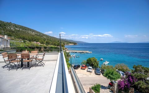 Exclusive Seafront Suite with jacuzzi Apartment in Dubrovnik-Neretva County