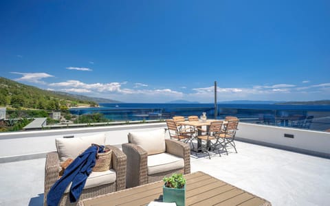 Exclusive Seafront Suite with jacuzzi Apartment in Dubrovnik-Neretva County