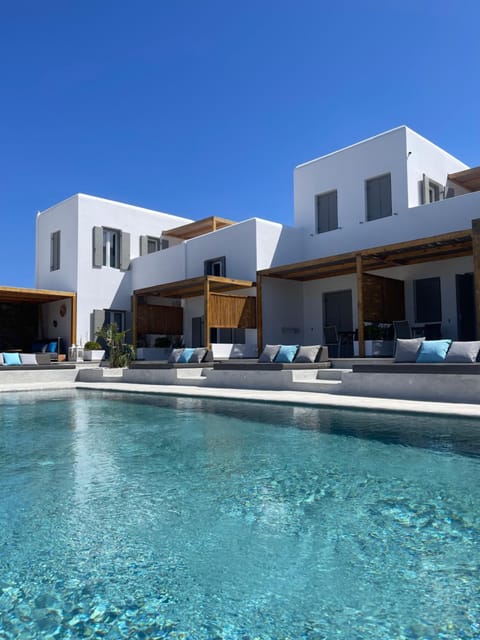 Property building, Patio, Swimming pool