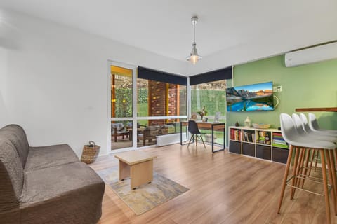 Communal lounge/ TV room, Living room