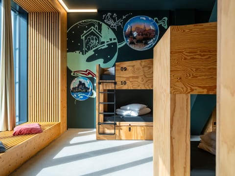 Bed, Bedroom, bunk bed