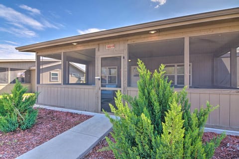 Resort Cabin with Nearby Pool and Lake Access! Cabin in Table Rock Lake