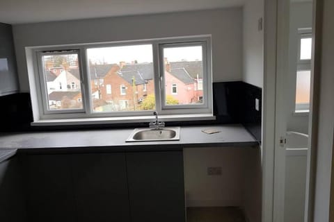 2nd floor Comfy Swindon Centre - Loft Studio Apartment in Swindon