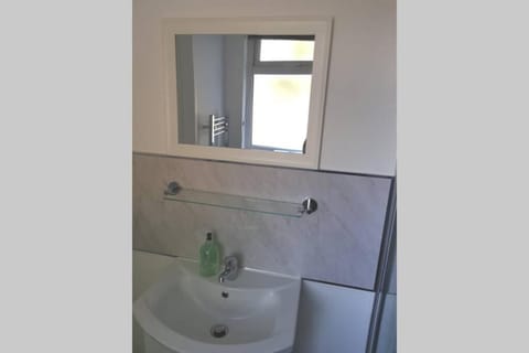 2nd floor Comfy Swindon Centre - Loft Studio Apartment in Swindon