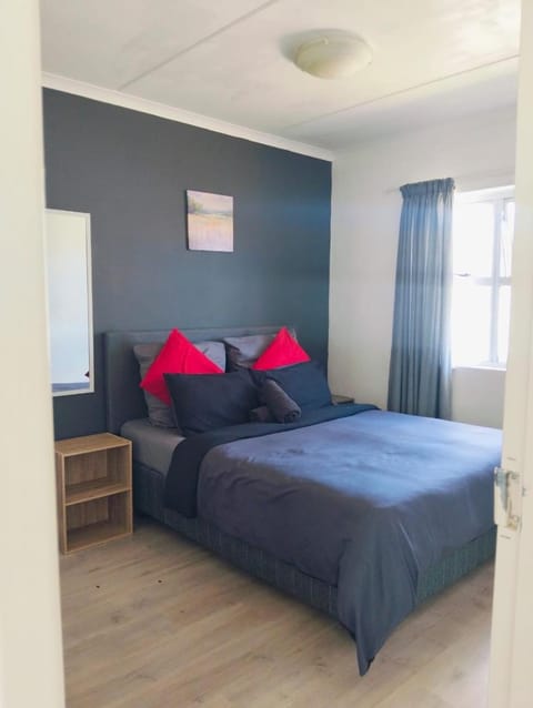 Cozy corner apartment Muizenberg Apartment in Cape Town