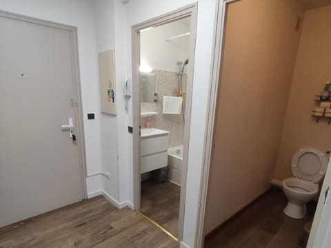 Nart & Niar Apartment in Annemasse