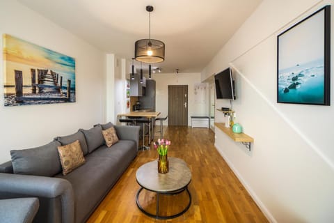 Apartament Yellow Sunset Resort SurfingBird Grzybowo Apartment in West Pomeranian Voivodeship, Poland