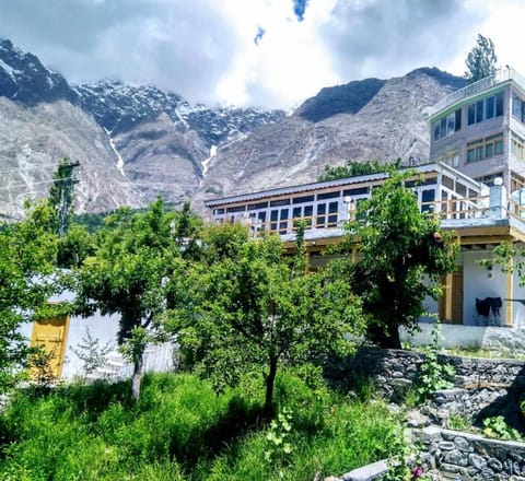 Property building, Natural landscape, Mountain view