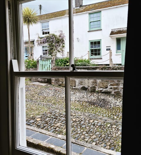 Property building, View (from property/room), View (from property/room), Street view, Street view, Quiet street view