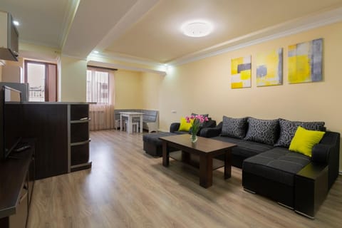 Communal lounge/ TV room, Living room