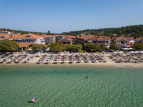 Restaurant/places to eat, Natural landscape, Beach, Sea view, Breakfast