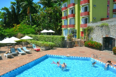 Facade/entrance, Balcony/Terrace, Garden view, Pool view, Sea view, Swimming pool