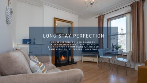 Free Parking, West End 1 Bed Apt, Half Mile to Union Street yet Quiet, Fast WIFI, Ideal for Long Term Contractor, etc Stays, Fully Equipped Kitchen, Regular Housekeeping Option - See Our Dwellcome Home Ltd Site for Assurance Apartment in Aberdeen