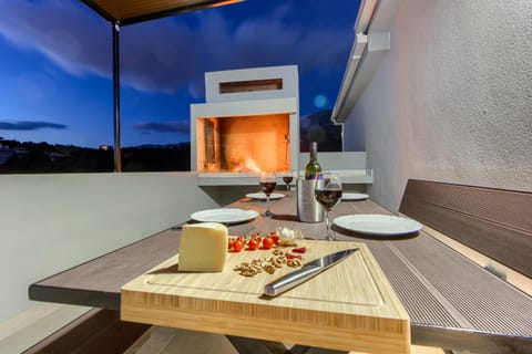 BBQ facilities, flat iron