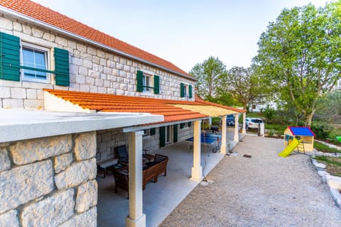 Property building, Table tennis, Seating area