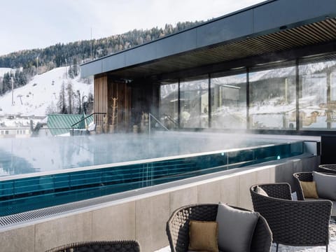 Spa and wellness centre/facilities, Swimming pool