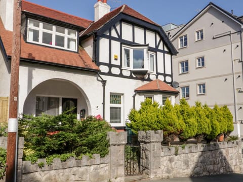 Beausite House in Wales