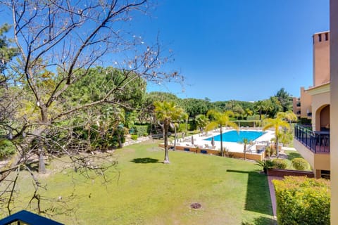 Pool view, Swimming pool, Swimming pool