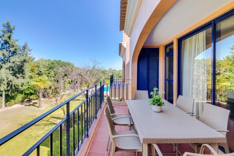 Balcony/Terrace, Garden view