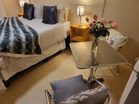 Rosenhof Nut Hut Cottage Apartment in Western Cape