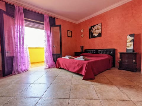 Bed, Balcony/Terrace, Photo of the whole room, Bedroom