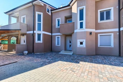 Lovely Fazana apartments 400m from the sea Apartment in Fažana